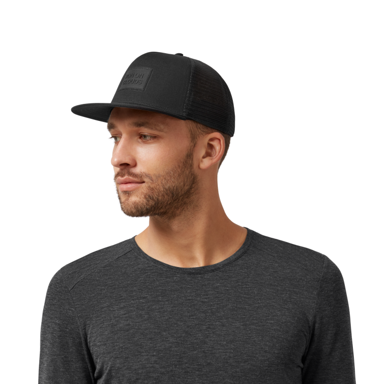 Crew Cap 64R0B522 Black On Running