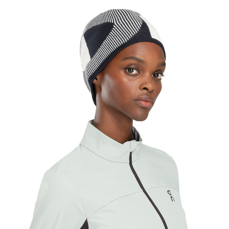 Explorer Merino Beanie 64R0B111 Ivory/Black On Running