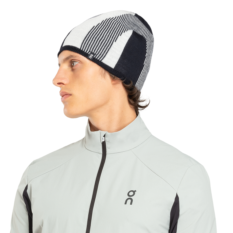 Explorer Merino Beanie 64R0B111 Ivory/Black On Running