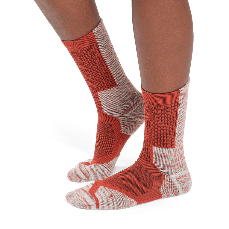Explorer Merino Sock 64R0B79 Chili/Red On Running