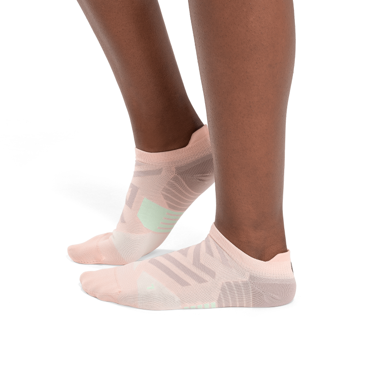 Performance Low Sock 64R0B198 Doe/Creek On Running