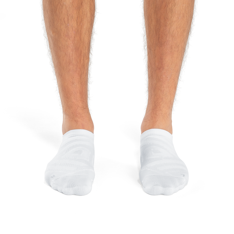 Performance Low Sock 64R0B747 White/Ivory On Running