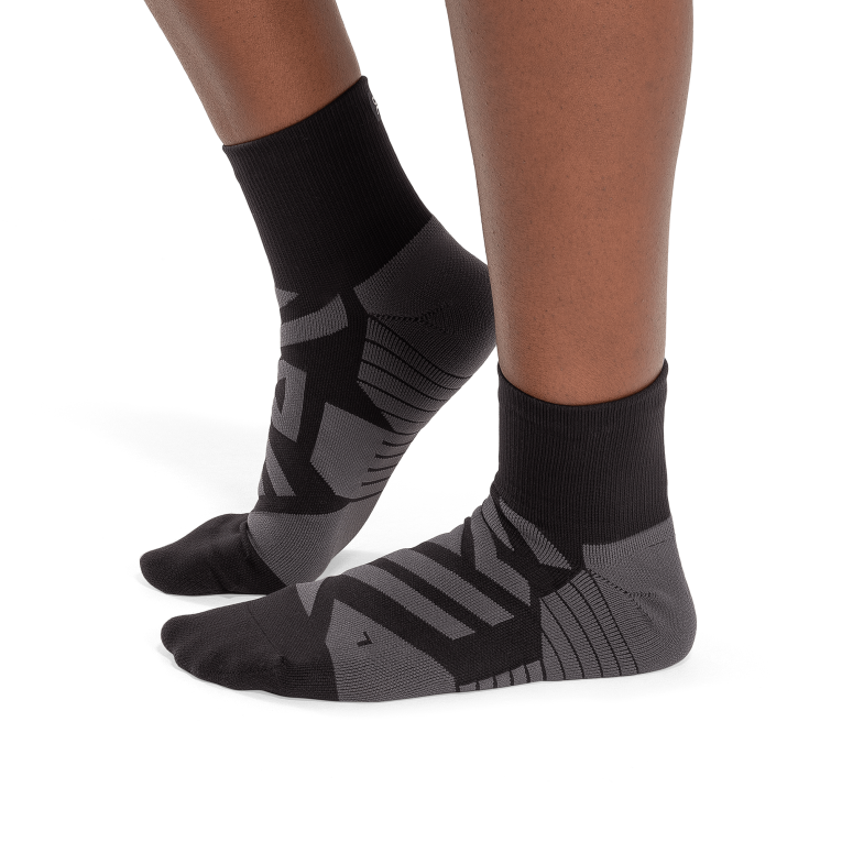 Performance Mid Sock 64R0B202 Black/Shadow On Running