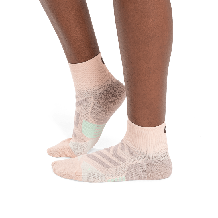 Performance Mid Sock 64R0B204 Doe/Creek On Running