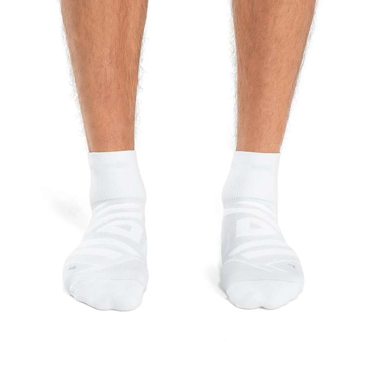Performance Mid Sock 64R0B708 White/Ivory On Running
