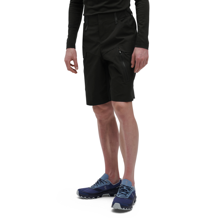 Explorer Shorts 64R0B800 Black On Running Men