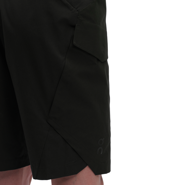 Explorer Shorts 64R0B800 Black On Running Men