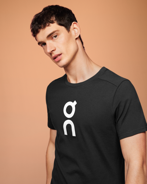 Graphic-T 64R0B574 Black On Running Men