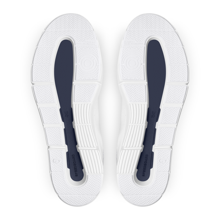 THE ROGER Advantage 64R0B664 White/Ink On Running Men