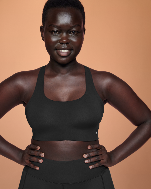 Active Bra 64R0B76 Black On Running Women