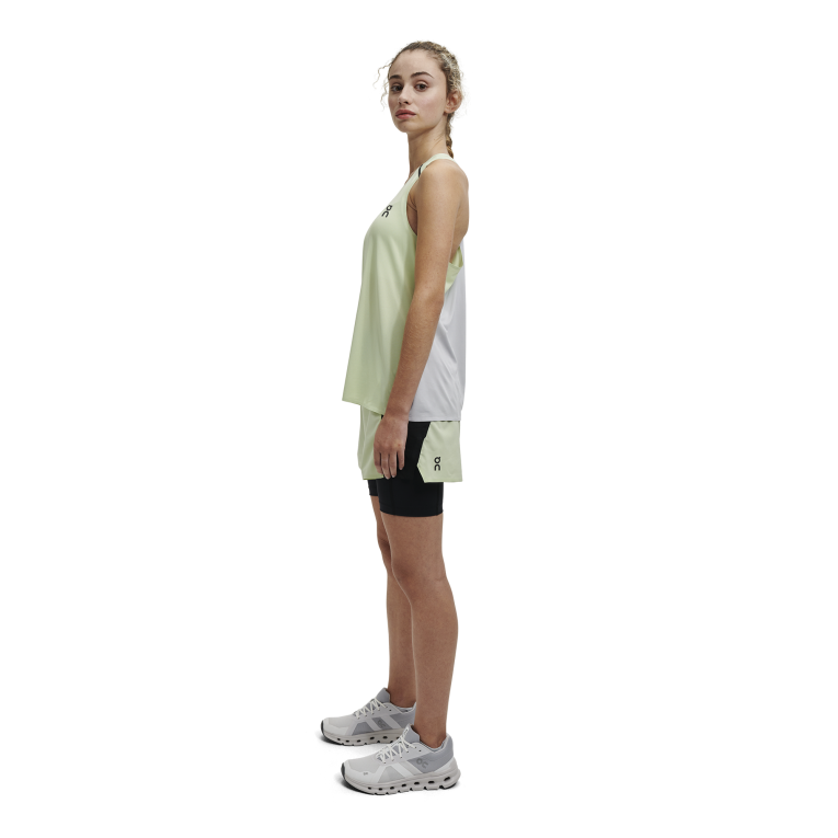 Active Shorts 64R0B135 Meadow/Black On Running Women