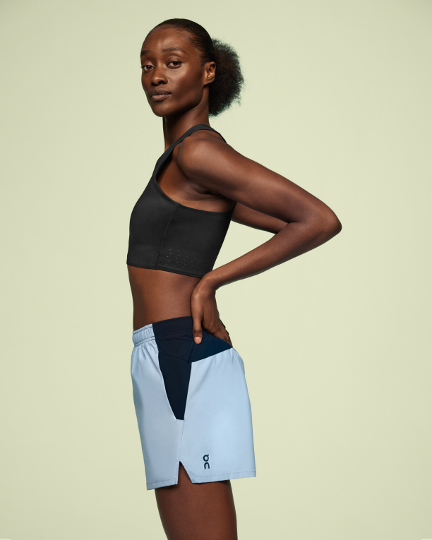 Essential Shorts 64R0B238 Stratosphere/Navy On Running Women