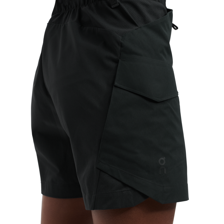 Explorer Shorts 64R0B305 Black On Running Women