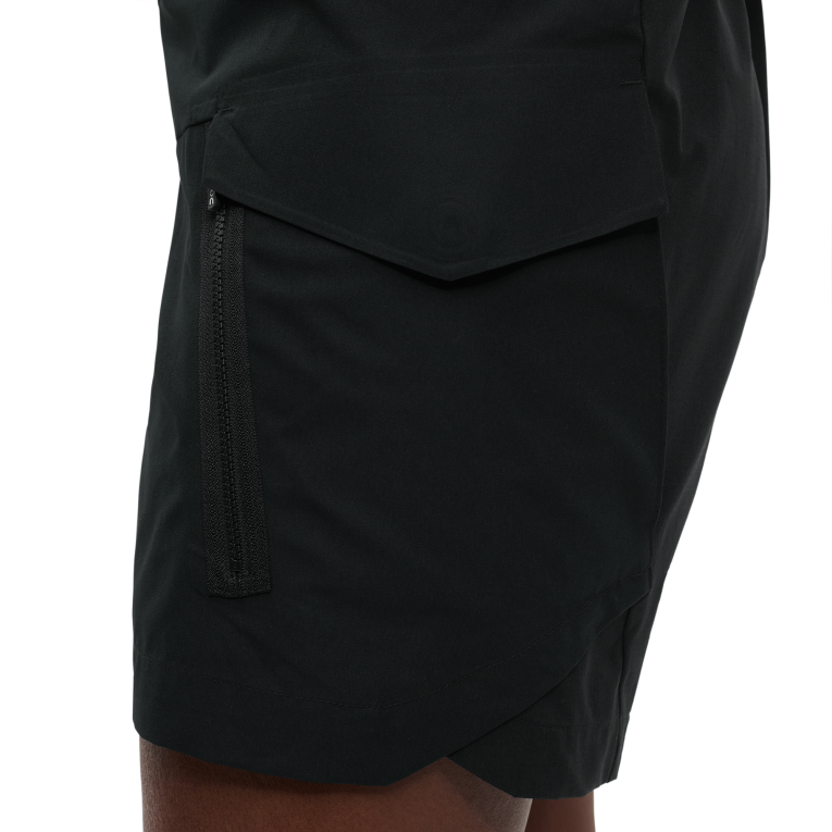 Explorer Shorts 64R0B305 Black On Running Women