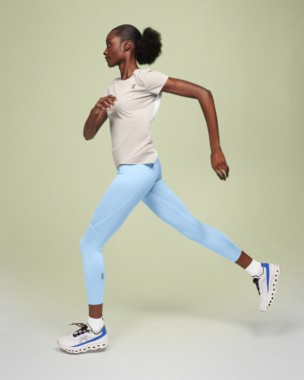 Performance-T 64R0B314 Pearl/Undyed-White On Running Women