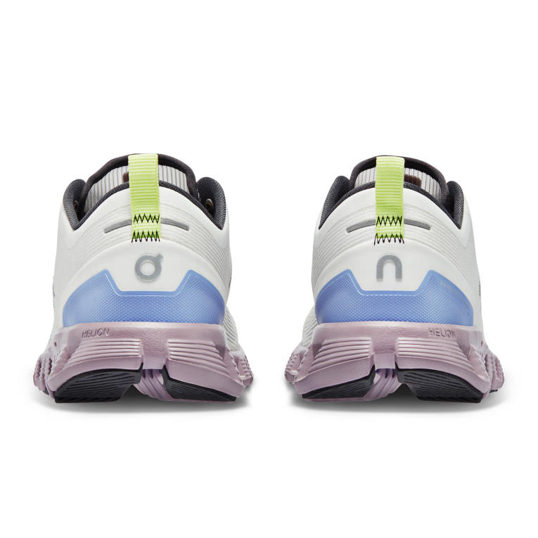Cloud X 3 Shift 64R0B8 Undyed-White/Heron On Running Women